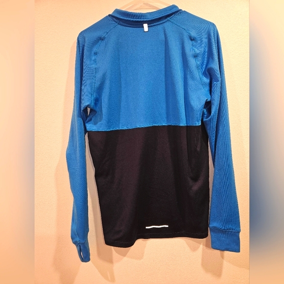 Nike Running Dry-Fit Long Sleeve 1/4 Zip - Picture 2 of 2